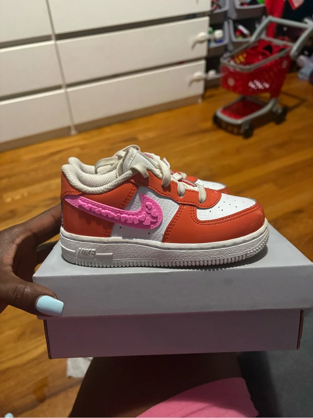 Nike Kids Low-Top Sneakers in Orange, Pink & White